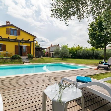 Villa Nada Buje Eksteriør bilde